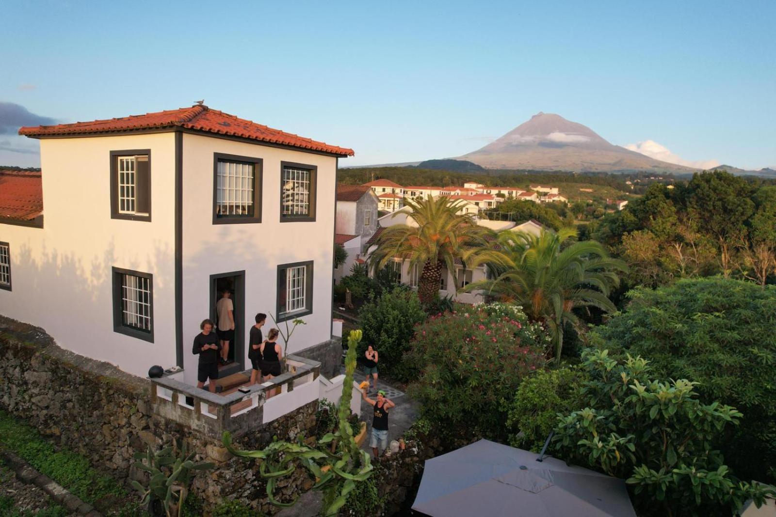 Loving Strangers Hostel Madalena  Exterior photo